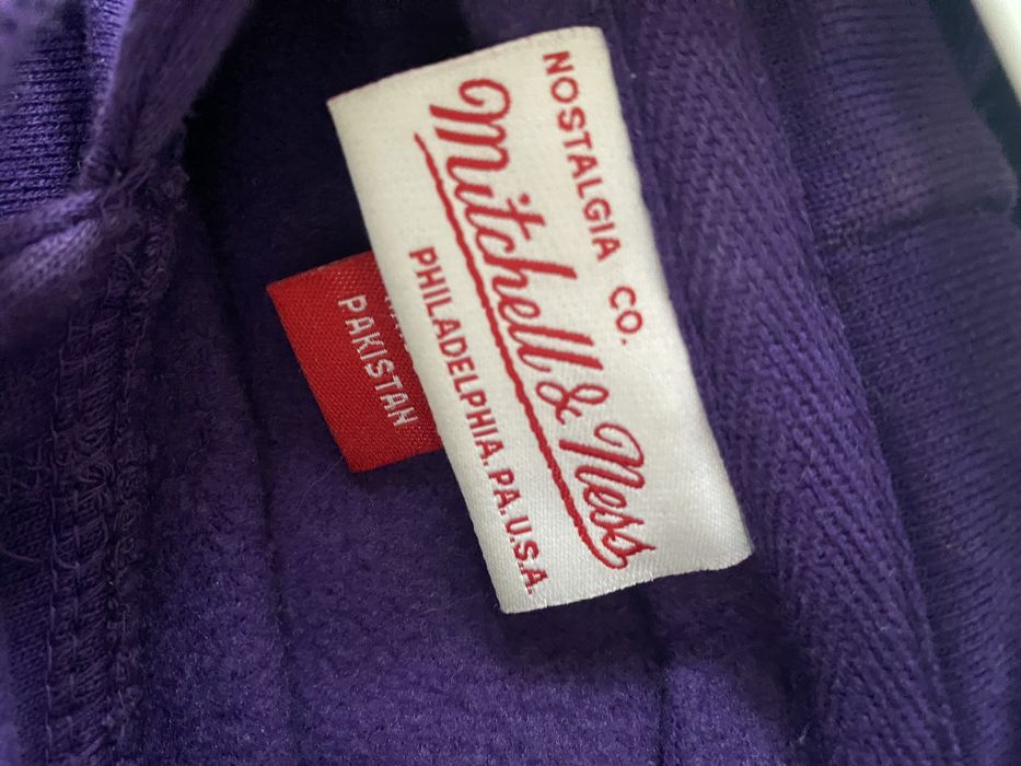 Bluza Mitchell&Ness Toronto Raptors fioletowa z kapturem