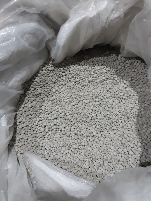 Вапно для ставків лікує від рибних кліщів очищає воду .