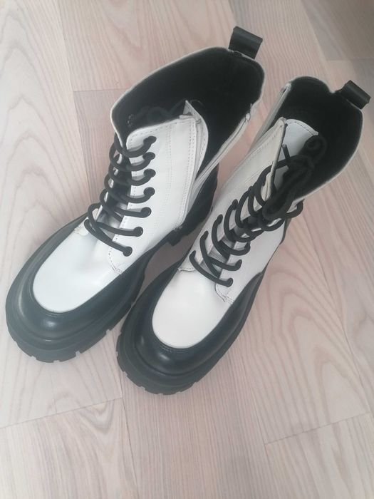 Продам взуття нове