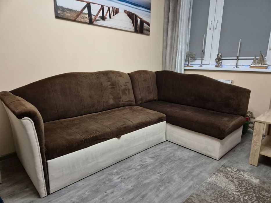 Narożnik z funkcją spania –  Gdynia Witomino 300 zl