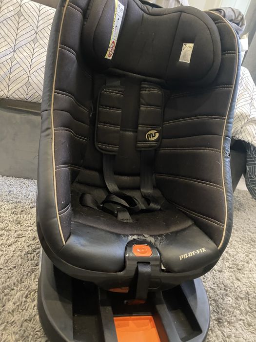 Cadeira de auto nova