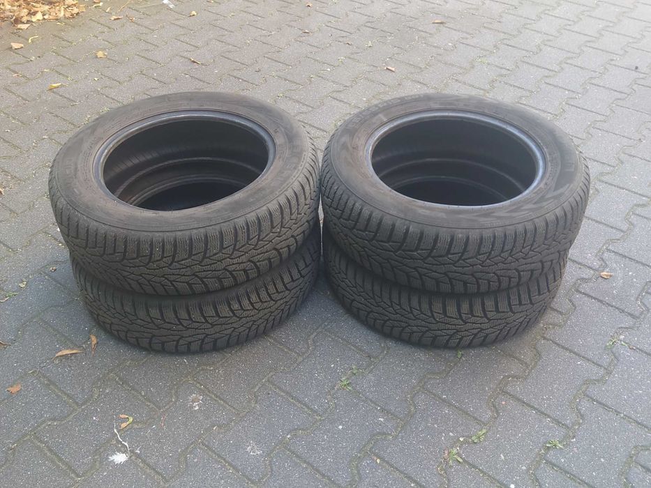 Opony zimowe Nokian 185/65 R15 4 szt.