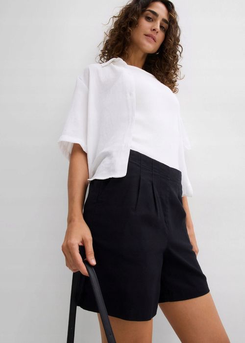 B.P.C czarne bermudy damskie bawełniane z kieszeniami ^42