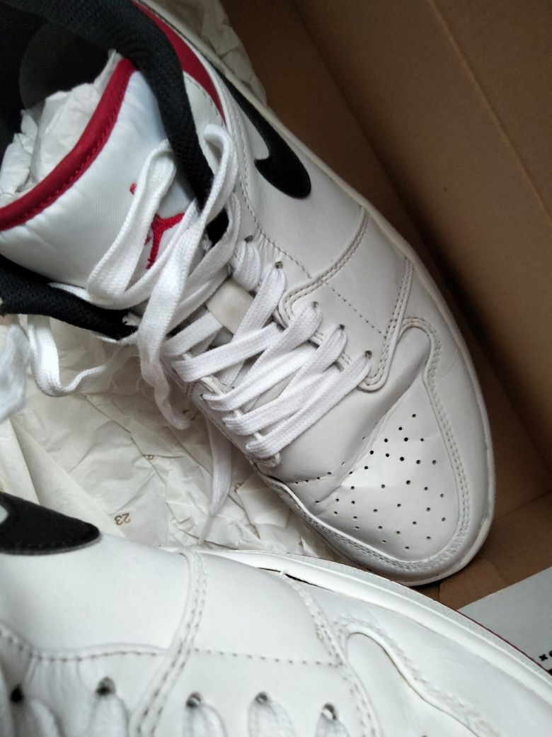 Sapatilhas Nike Jordan 43
