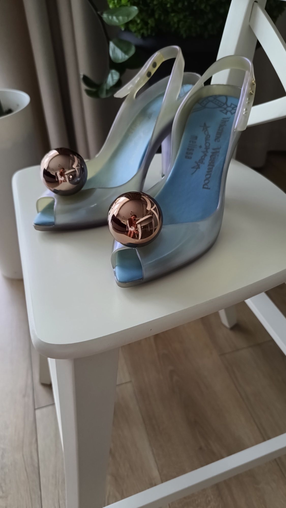 Vivienne Westwood r 38 buty na obcasie z kulką melissa kula zlota