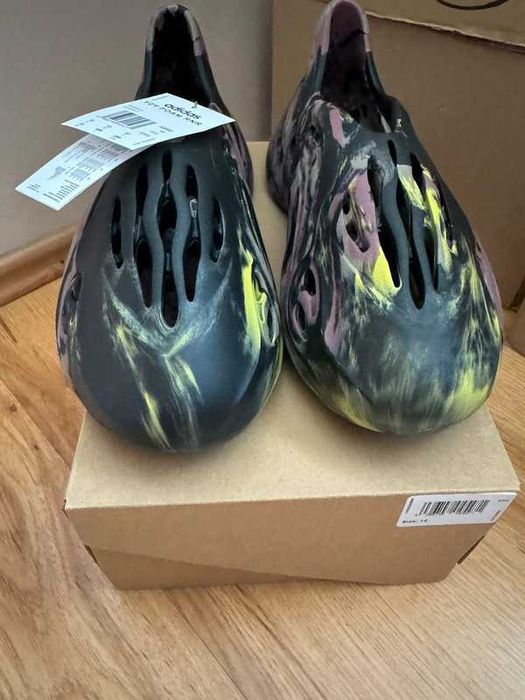 Buty Adidas Yeezy boost Yeezy foam rnr mx carbon 47