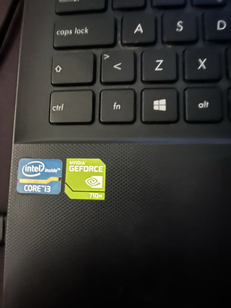 Computador asus.