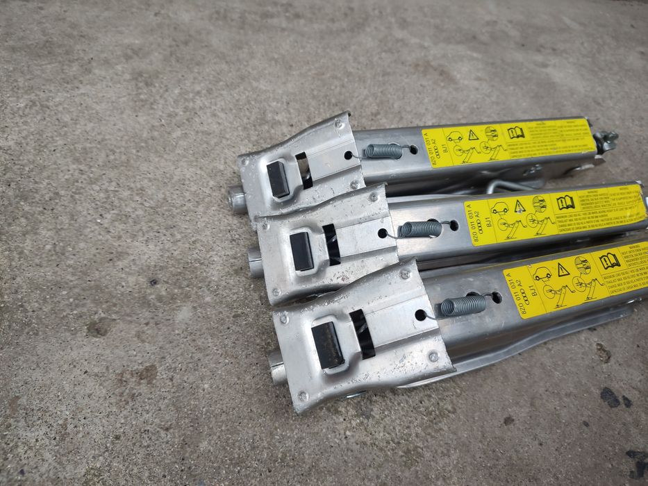 Домкрат Audi A2 домкрат Ауди а2