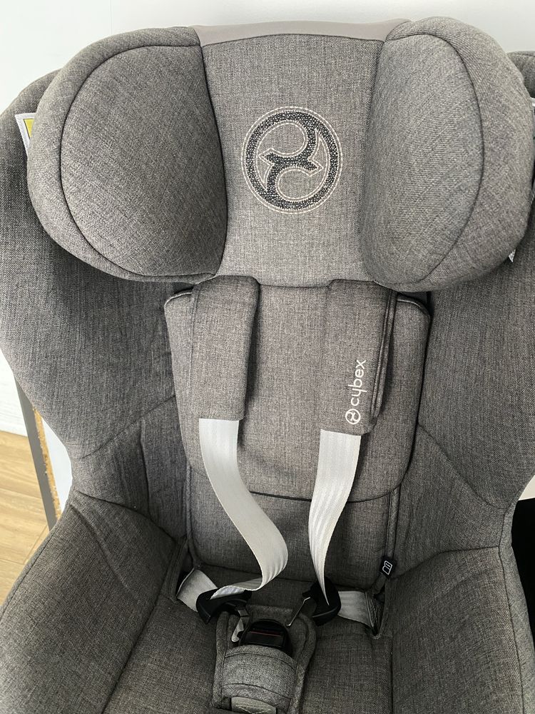 Cadeira Cybex Sirona Z+ com base Z rotativa isofix