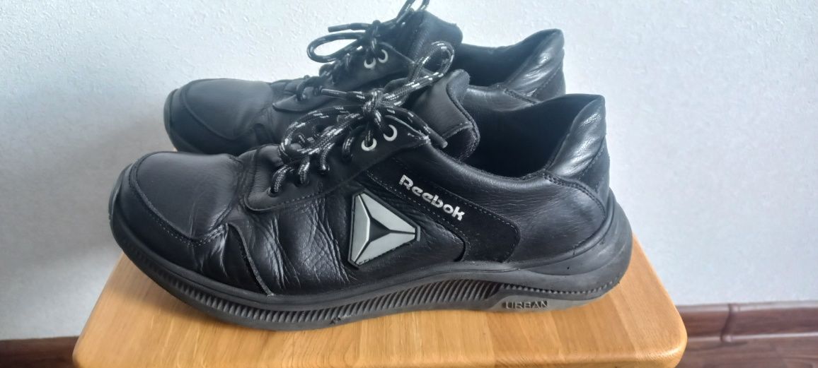 Продам кросівки Reebok