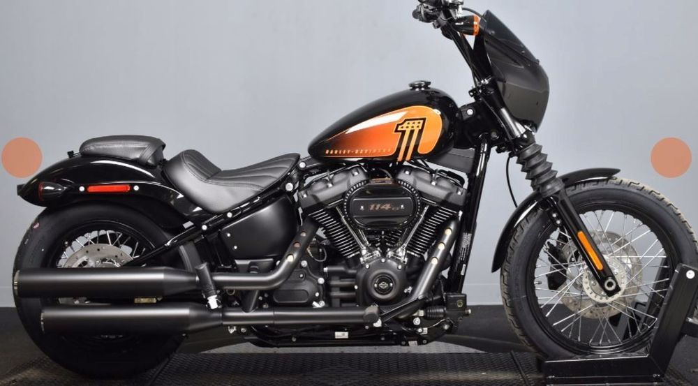 Harley Street Bob Low Rider M8 Wydech Tłumiki