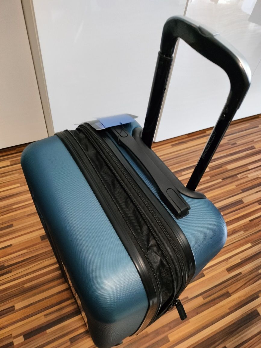 Nowa walizka ABS mała S odpinane kółka poszerzana