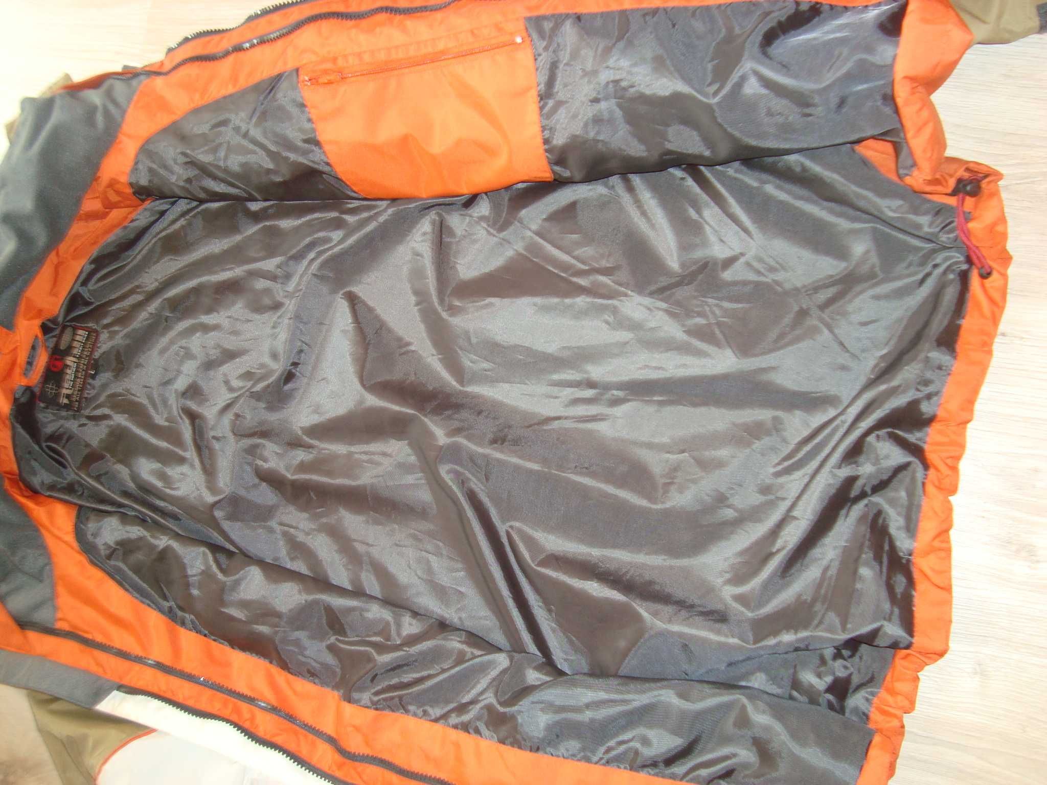 kurtka zimowa Red Hill roz L -klatka do 128 cm-Super Extra