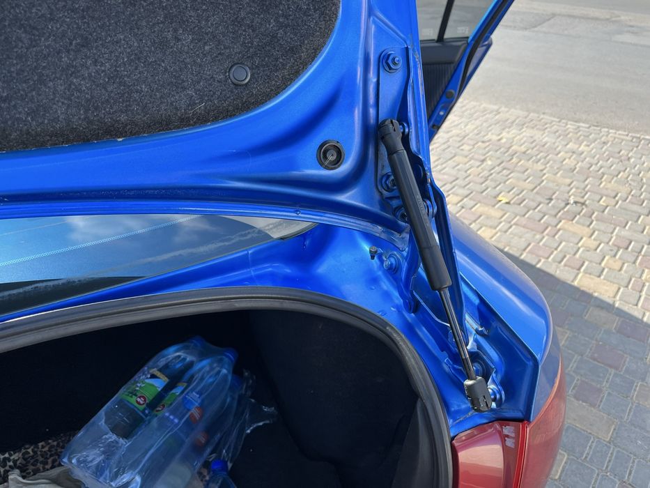 Продам мазда 3 2005год