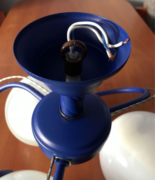 Żyrandol na trzy żarówki Niebieski