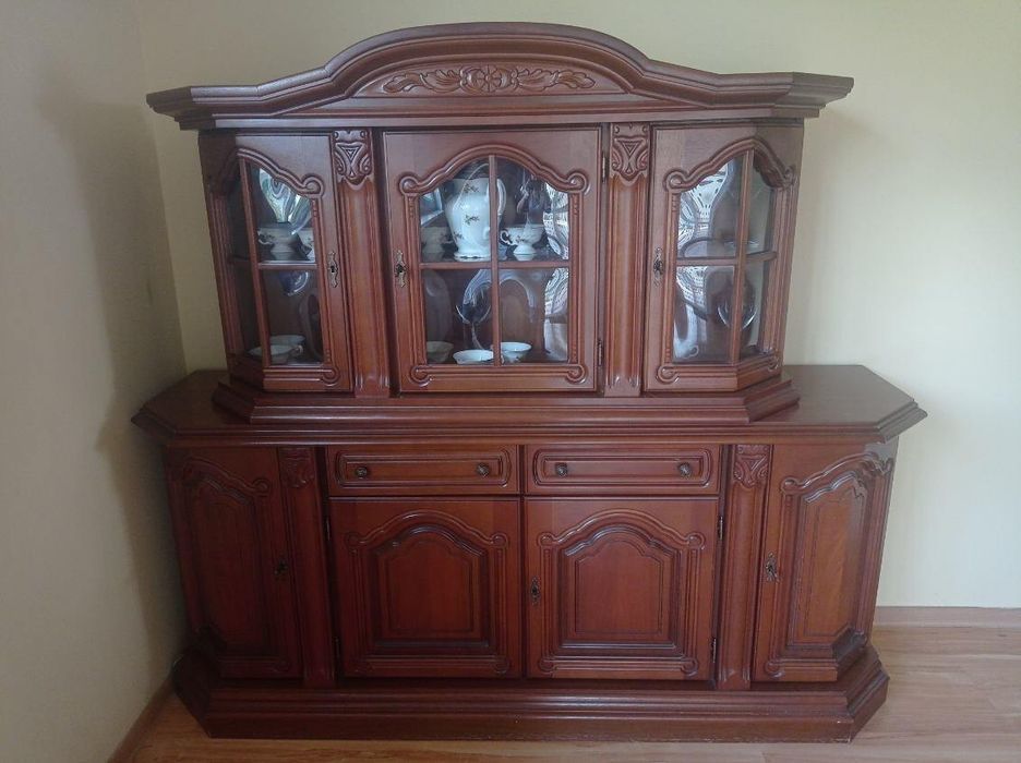 Sprzedam komplet stylowych mebli