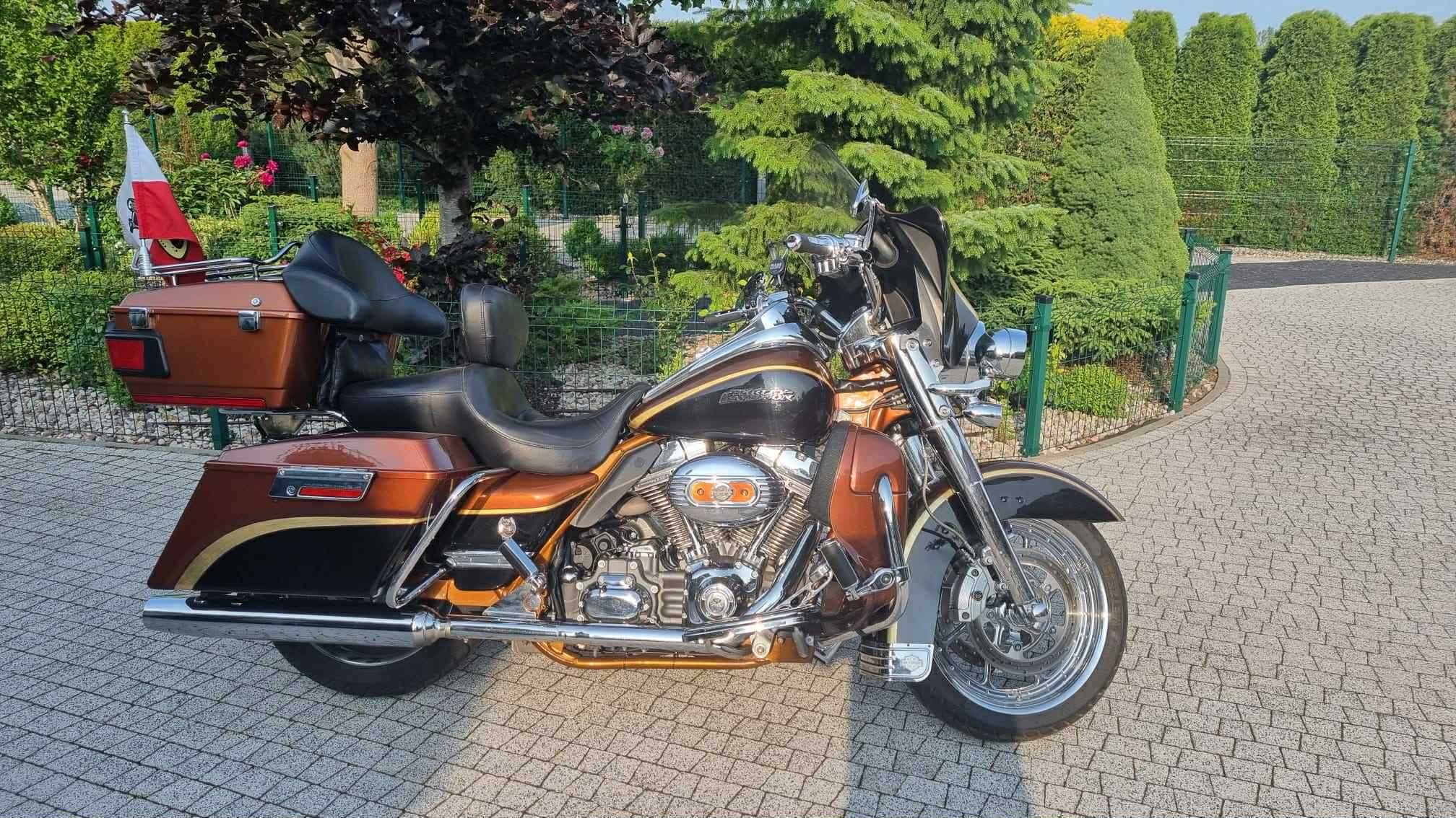 Harley - Davidson Road King CVO 2008