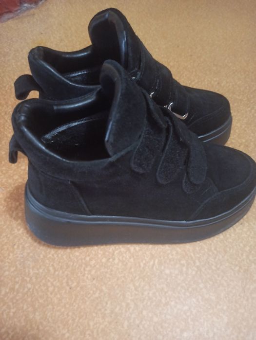 Демісезонні ботинки-кросівки