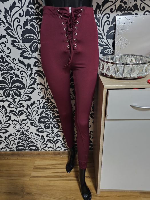 Bordowe legginsy nowe