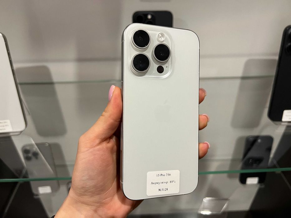 iPhone 15 Pro 256 gb Neverlock / від Магазину + Гарантія / Обмін
