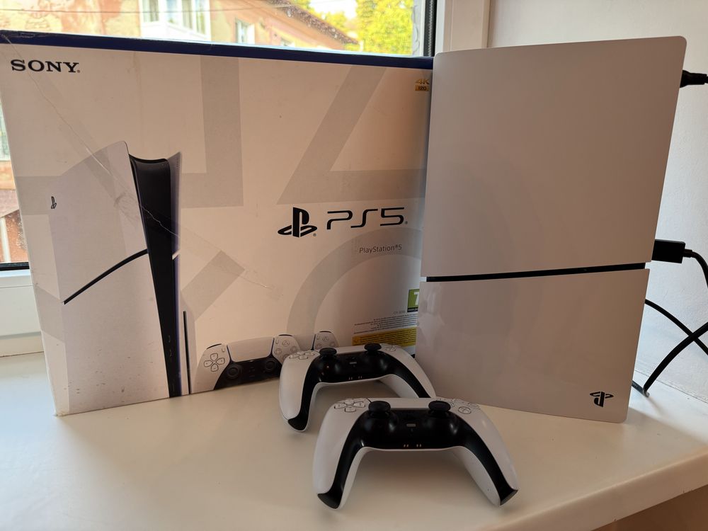 Ігрова приставка Sony PlayStation 5 Slim