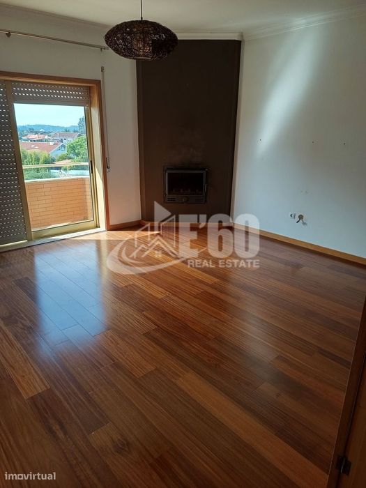 Apartamento T2 Arrendamento Stª Maria Da Feira