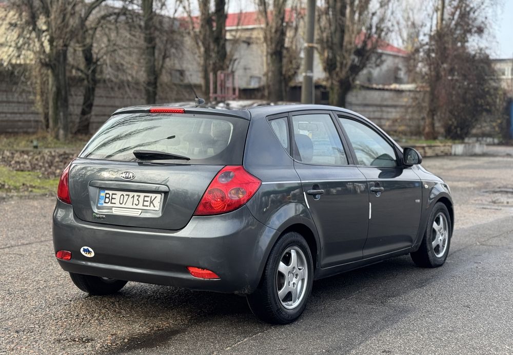 Kia Ceed 5d 1.6 Diesel 2008