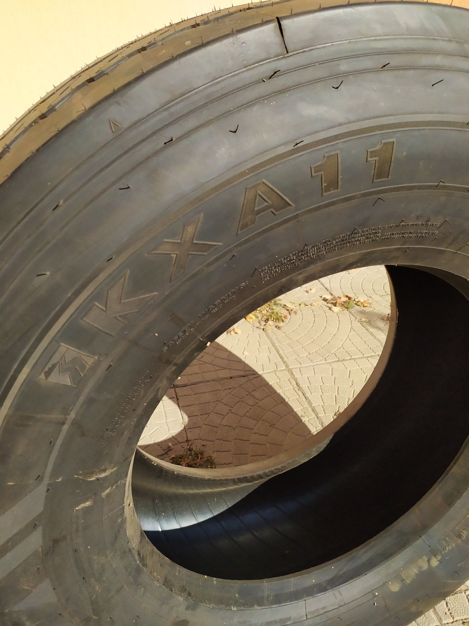 Резина грузовая Шины Kumho KXA11 прицеп рулевая 385/65 R22.5 164K Нова