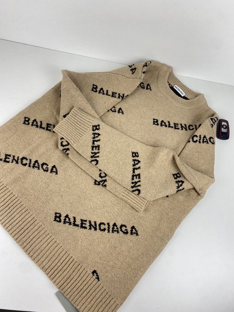 Camisola Sweater Balenciaga nova