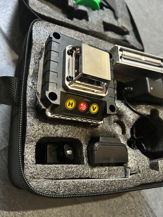 Laser krzyżowy nowy