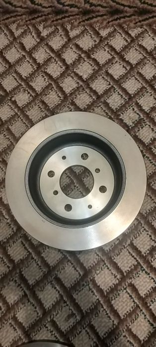 Nowe tarcze tylne Honda Civic