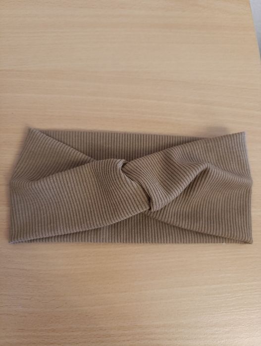 Шапка з хомутом, навушники для дівчинки