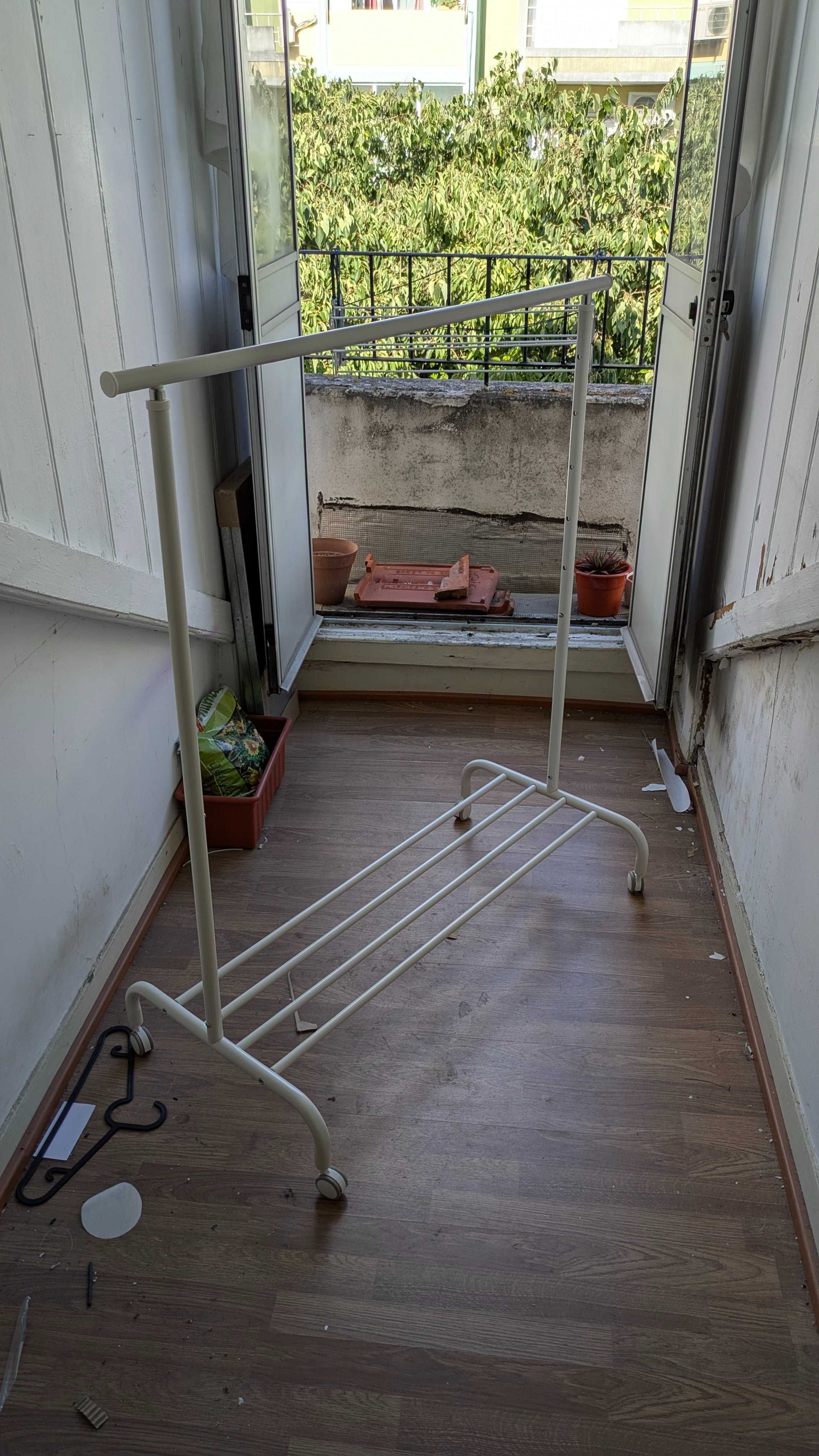Venda de móveis em bom estado – mudar de casa!