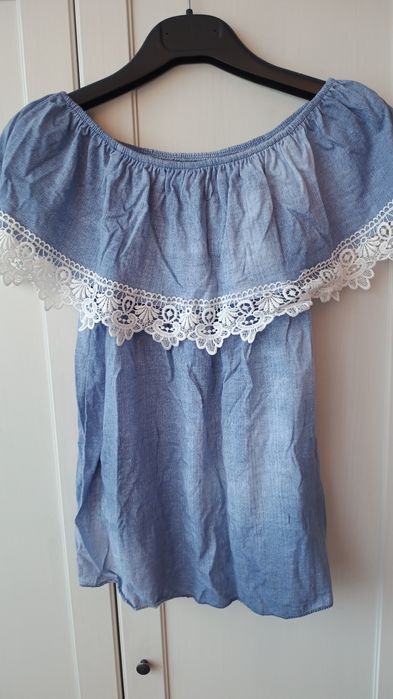 Bluzeczka z bawełnianą koronką jeansowa top