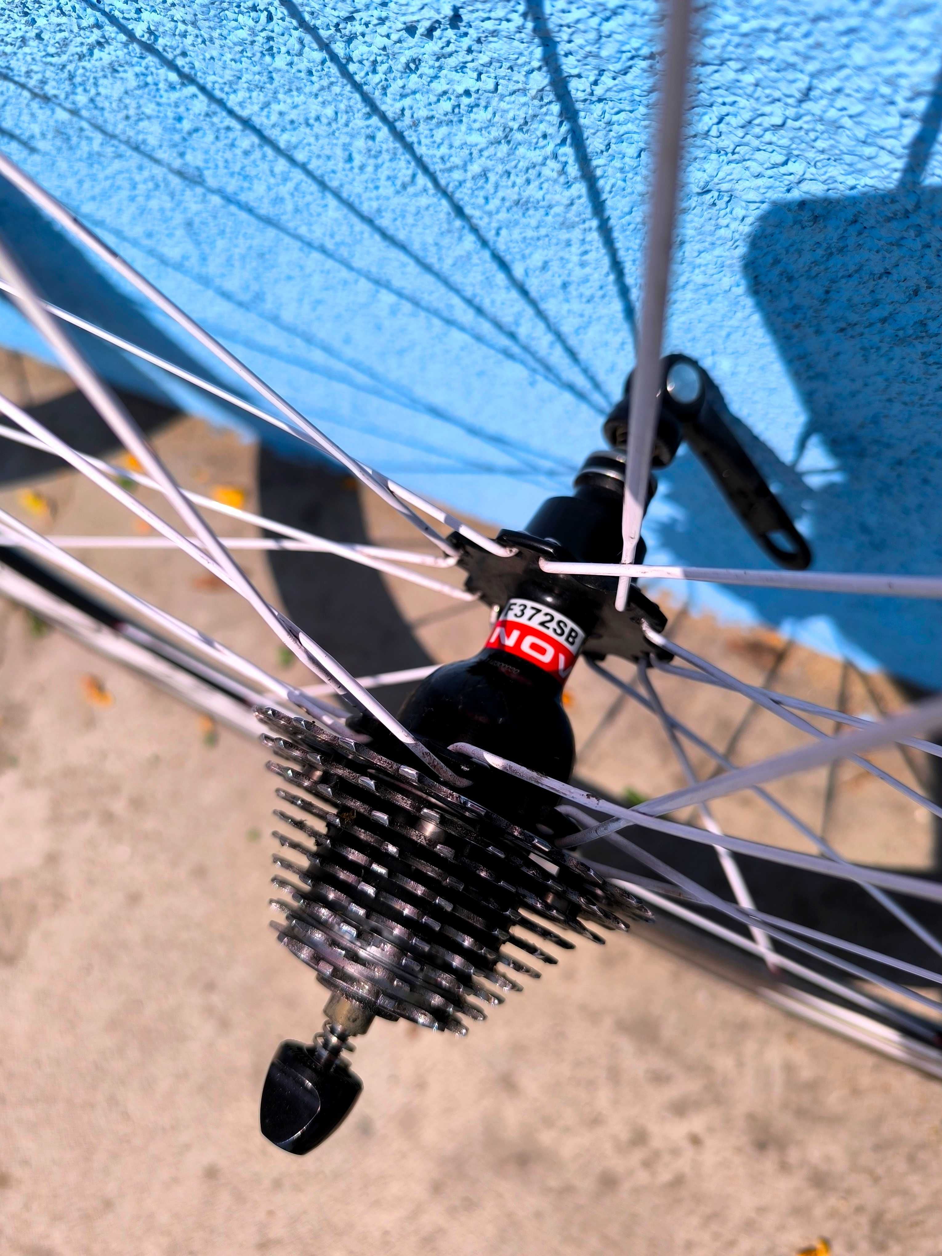 PERFEKCYJNE KOŁA ZIPP 404Z CARBON z oponami piasty Novatec Zestaw kół!
