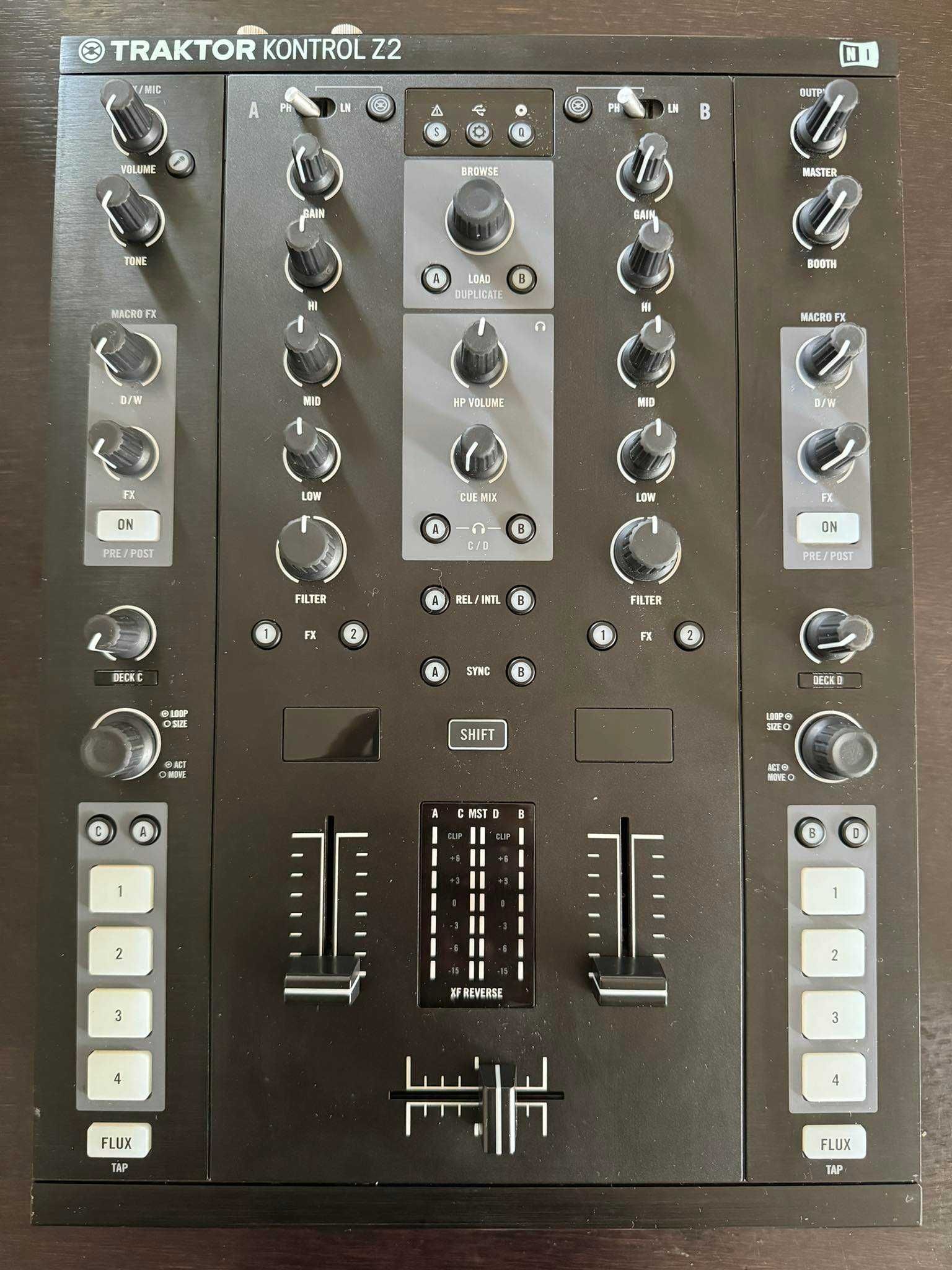 Mikser TRAKTOR KONTROL Z2 Native Instruments