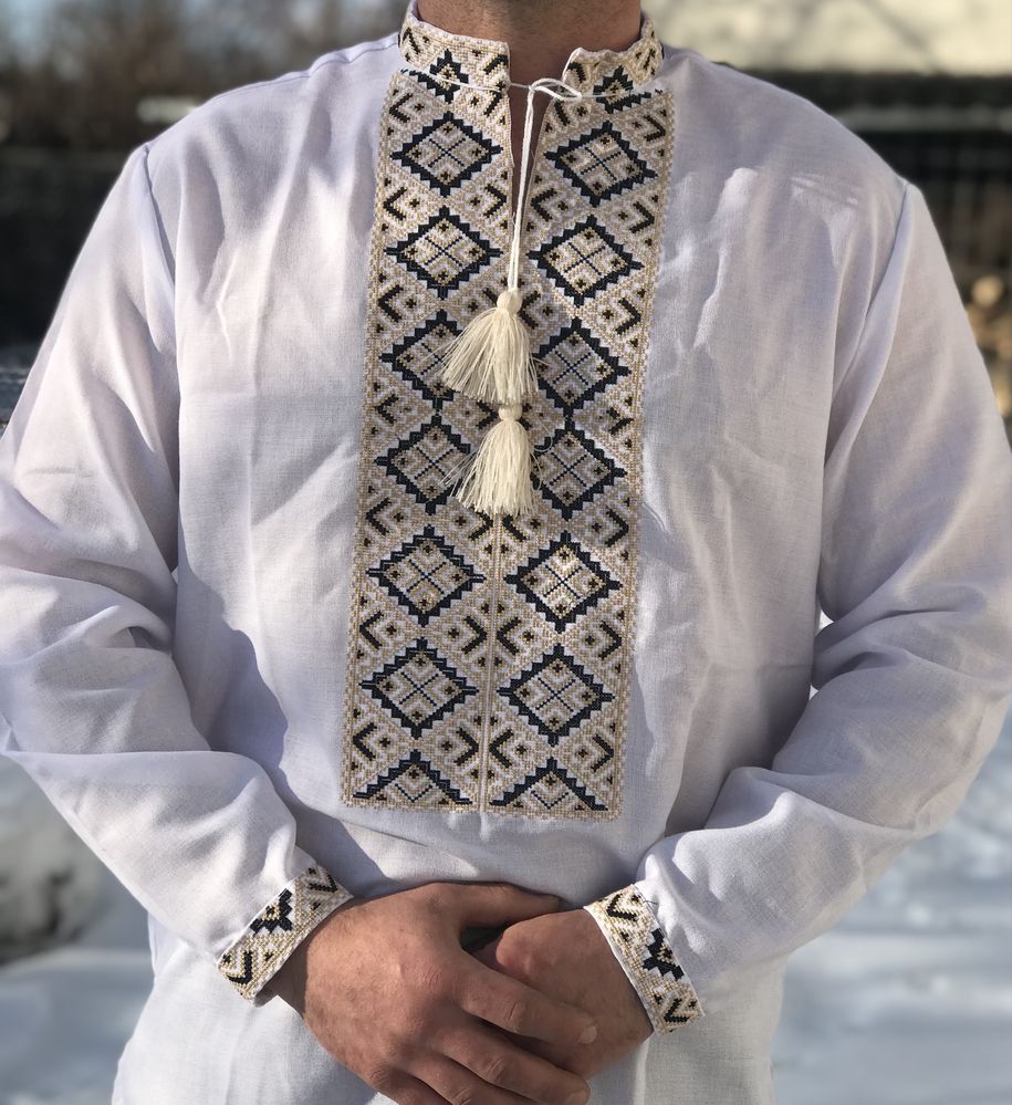 Вишиванки чоловічі та жіночі