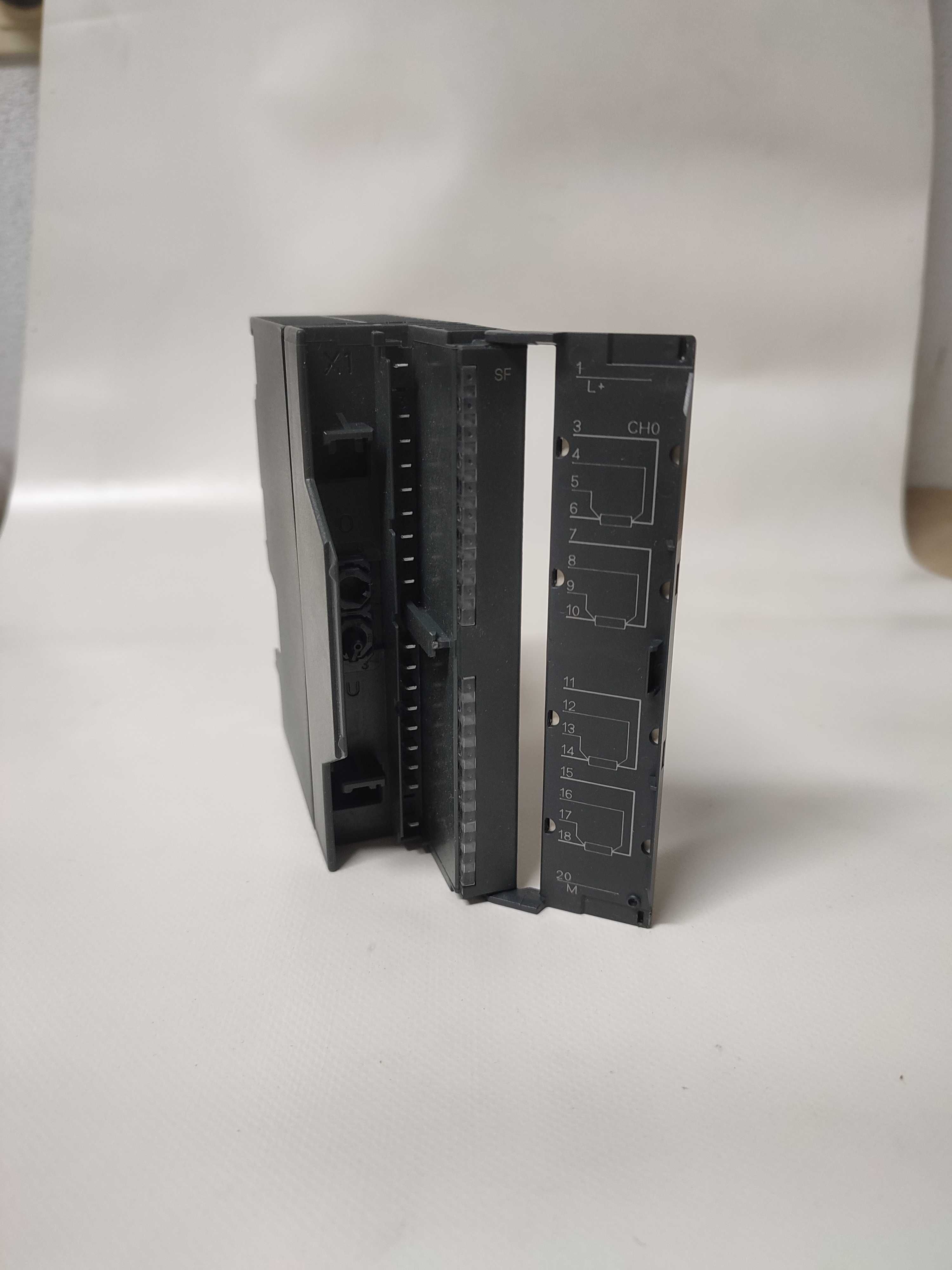 Siemens Simatic 6ES7 332-5HD01-0AB0 Analog Output Module