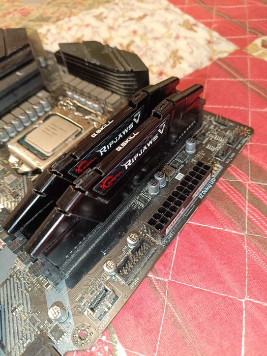 Combo Z490A-PRO + 10600k + 16Gb RAM DDR4 3600CL16