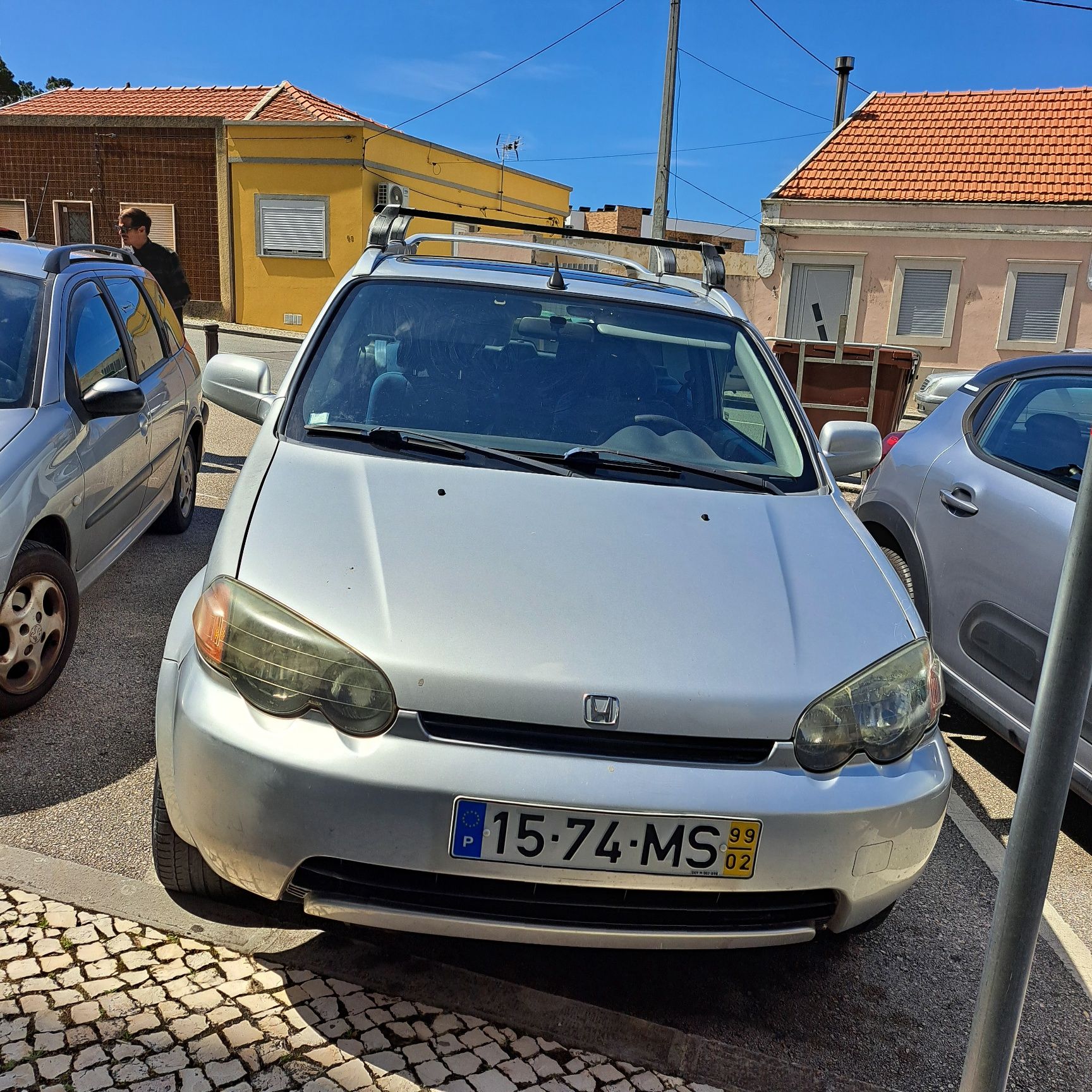 Honda hr-v 1.6 bom estado geral  4x4