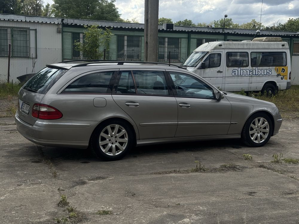 Mercedes-Benz E320 CDI 2004r. Automat/tempomat/klima/alu/hak/skóra/