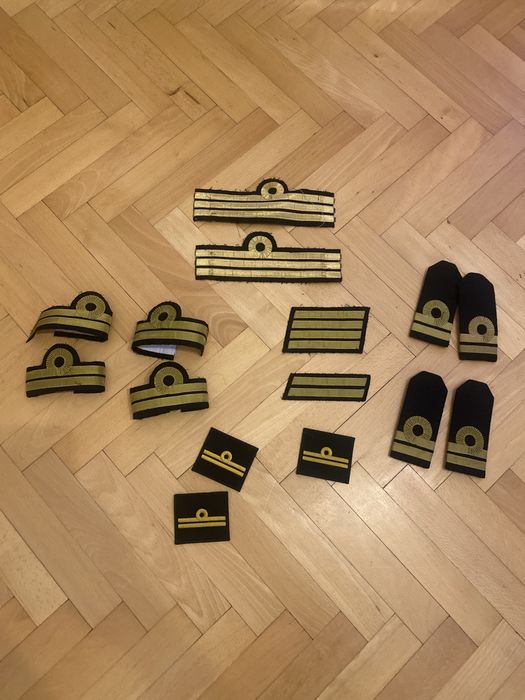 Stopnie porucznika marynarki na mundur wyjsciowy