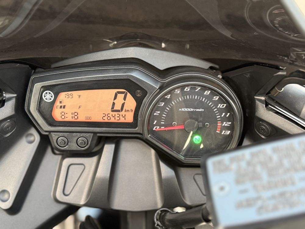 Yamaha FZ6R Black