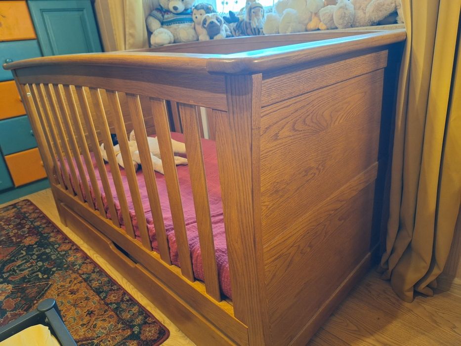 Łóżeczko i komoda Mamas&Papas