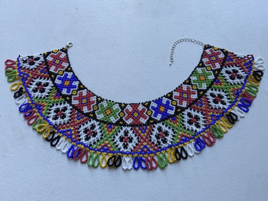 Силянка з бісеру ручної роботи