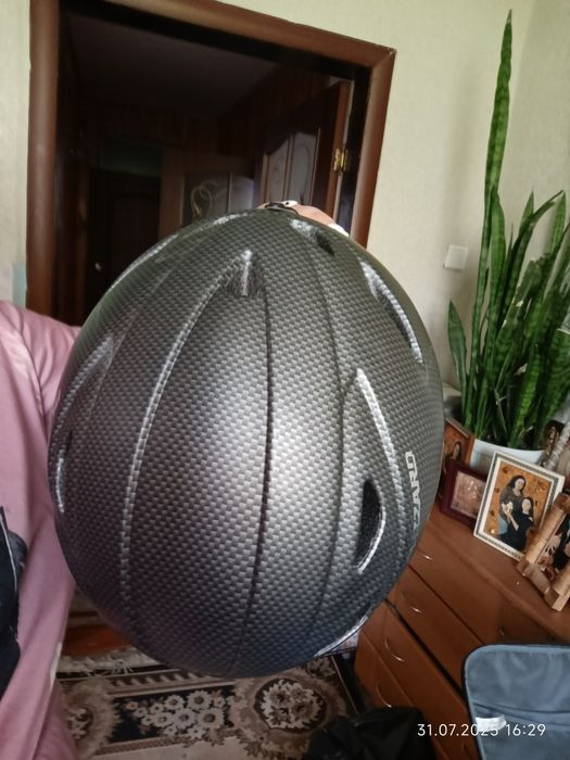 Продам шолом,б/у