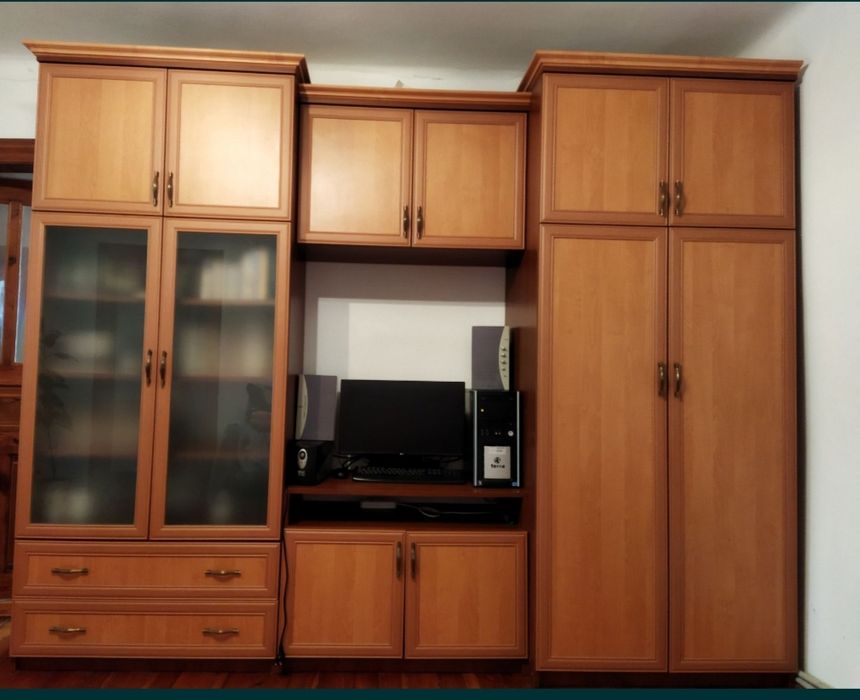 Стінка б/у в хорошому стані