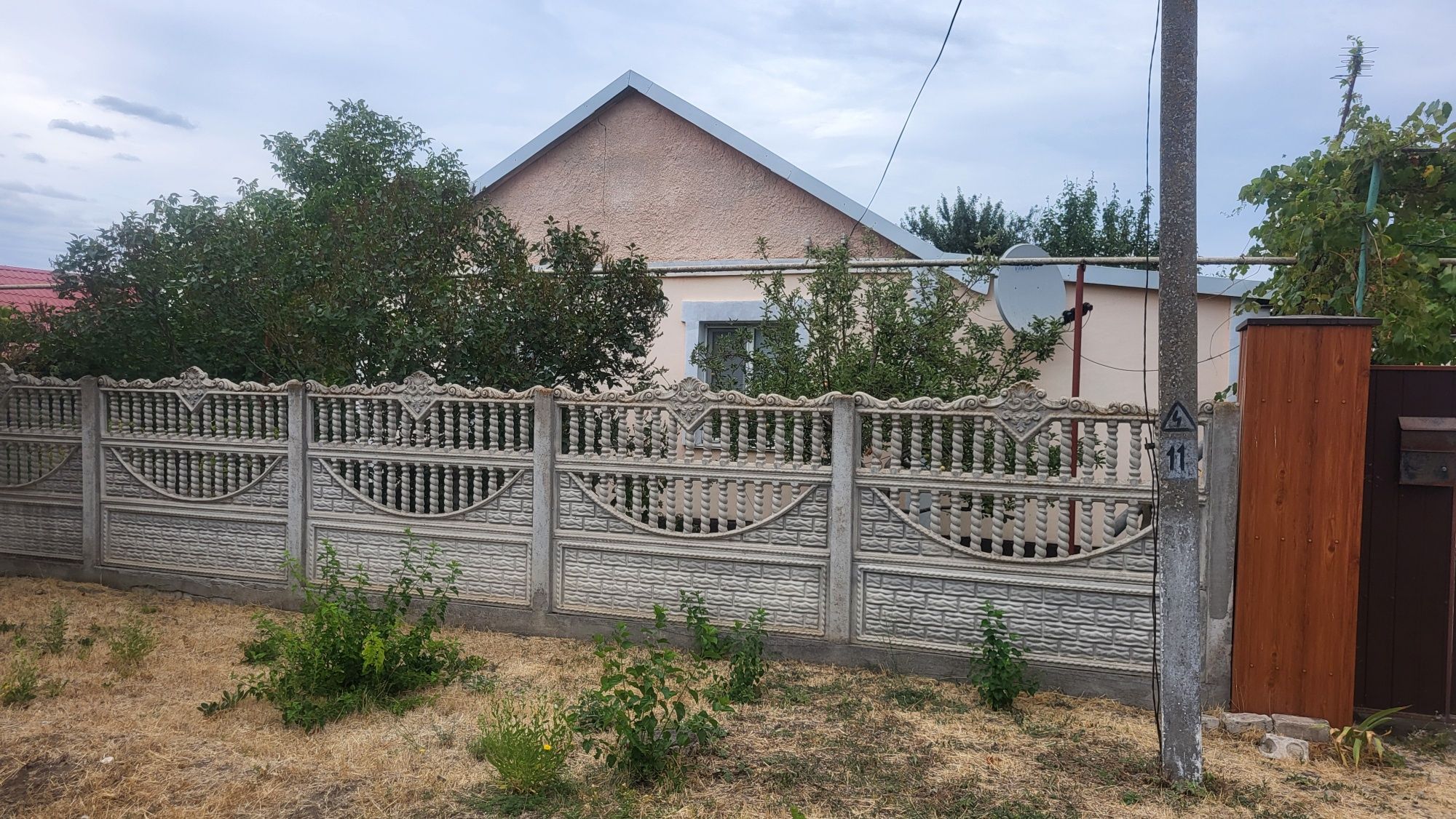 Продаю будинок за містом