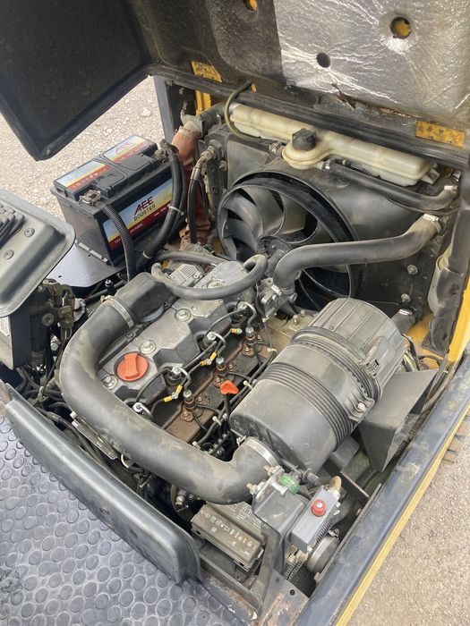 Навантажувач ОМ XD15