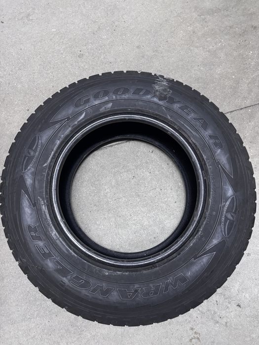 Pneus Wrangler 245/75 R17